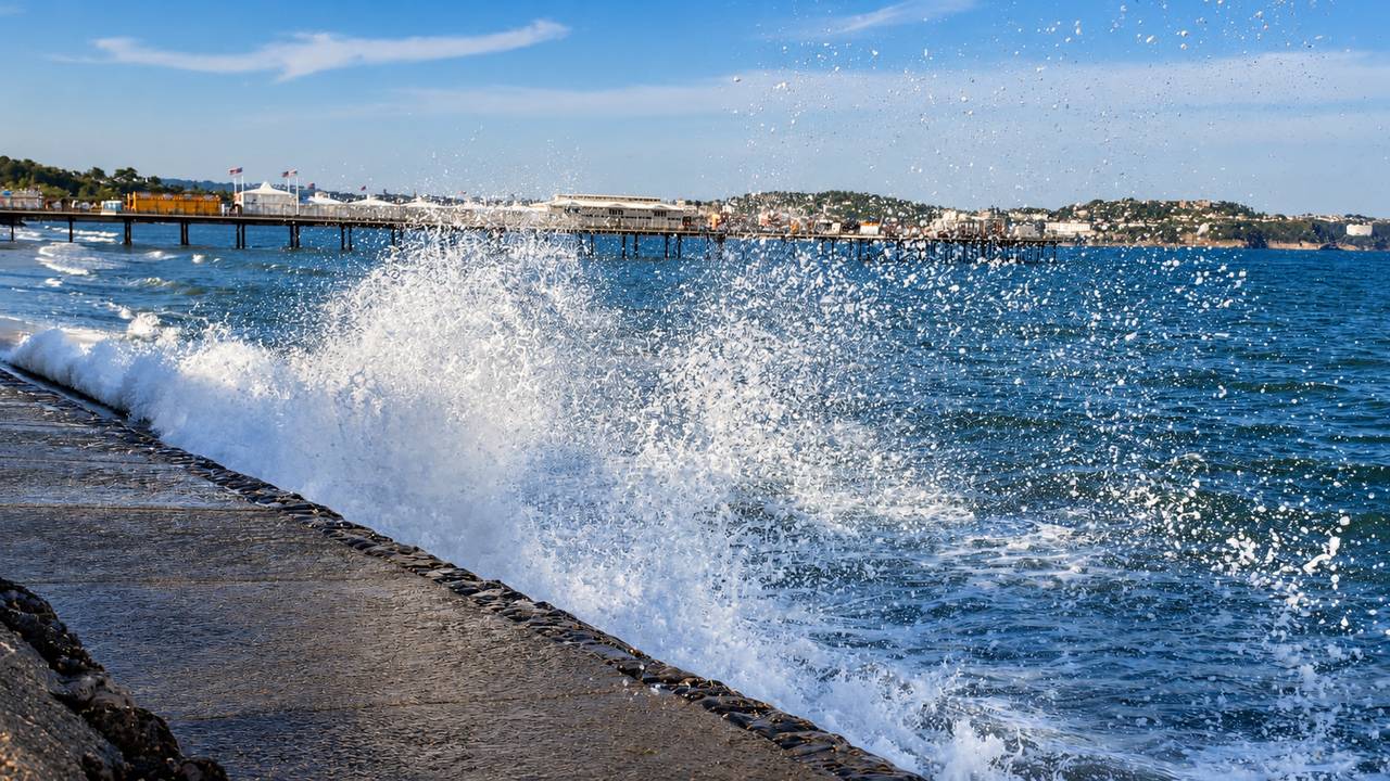Waves breaking on Paignton seafront